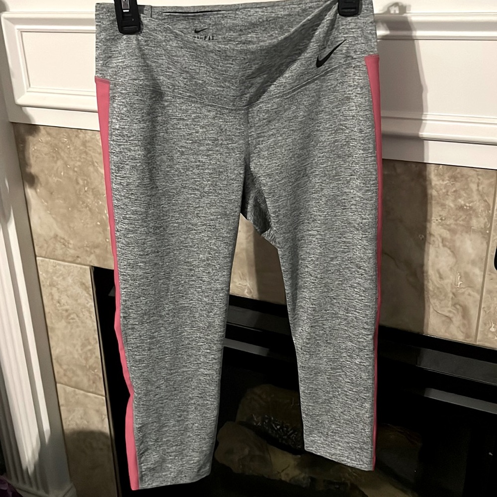 Fun Nike dry fit leggings